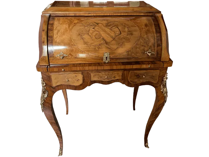 Après restauration. Bureau à cylindre de style Louis XV Après restauration. Restauration à Paris - Vincennes d'un Bureau à cylindre de style Louis XV