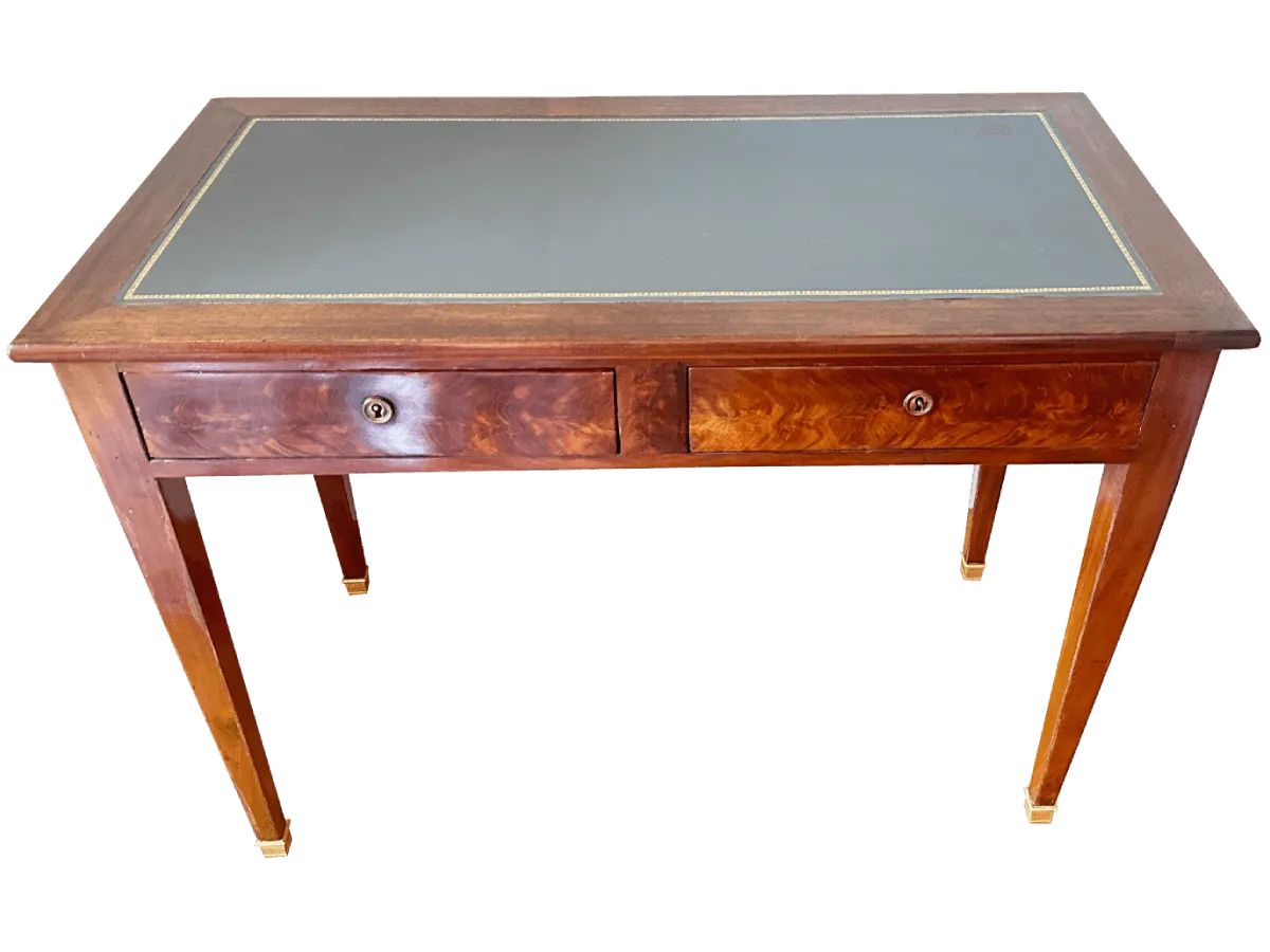 Après restauration. Bureau d'époque Charles X Après restauration. Restauration à Paris - Vincennes d'un Bureau d'époque Charles X