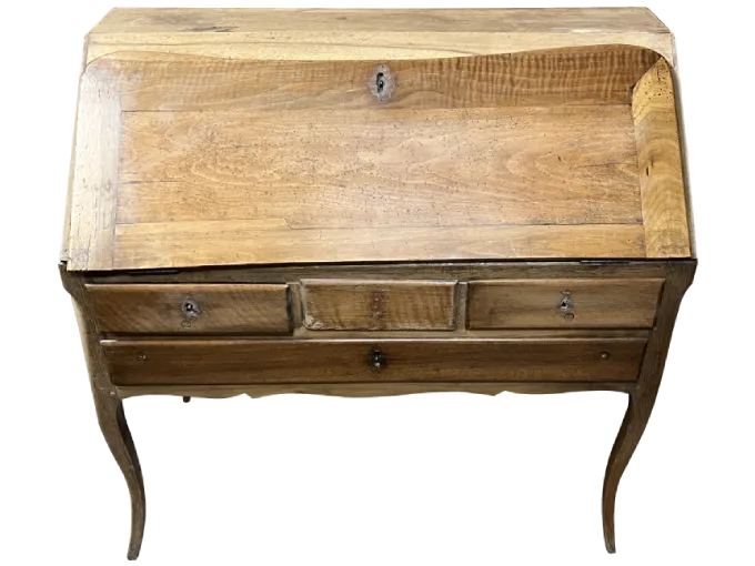 Avant restauration. Bureau d'époque Louis XV Avant restauration. Restauration à Paris - Vincennes d'un Bureau d'époque Louis XV