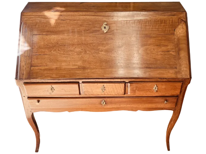 Après restauration. Bureau d'époque Louis XV Après restauration. Restauration à Paris - Vincennes d'un Bureau d'époque Louis XV