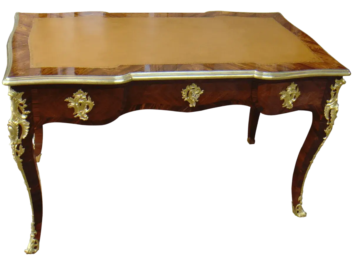 Après restauration. Bureau Louis XV Après restauration. Bureau Louis XV