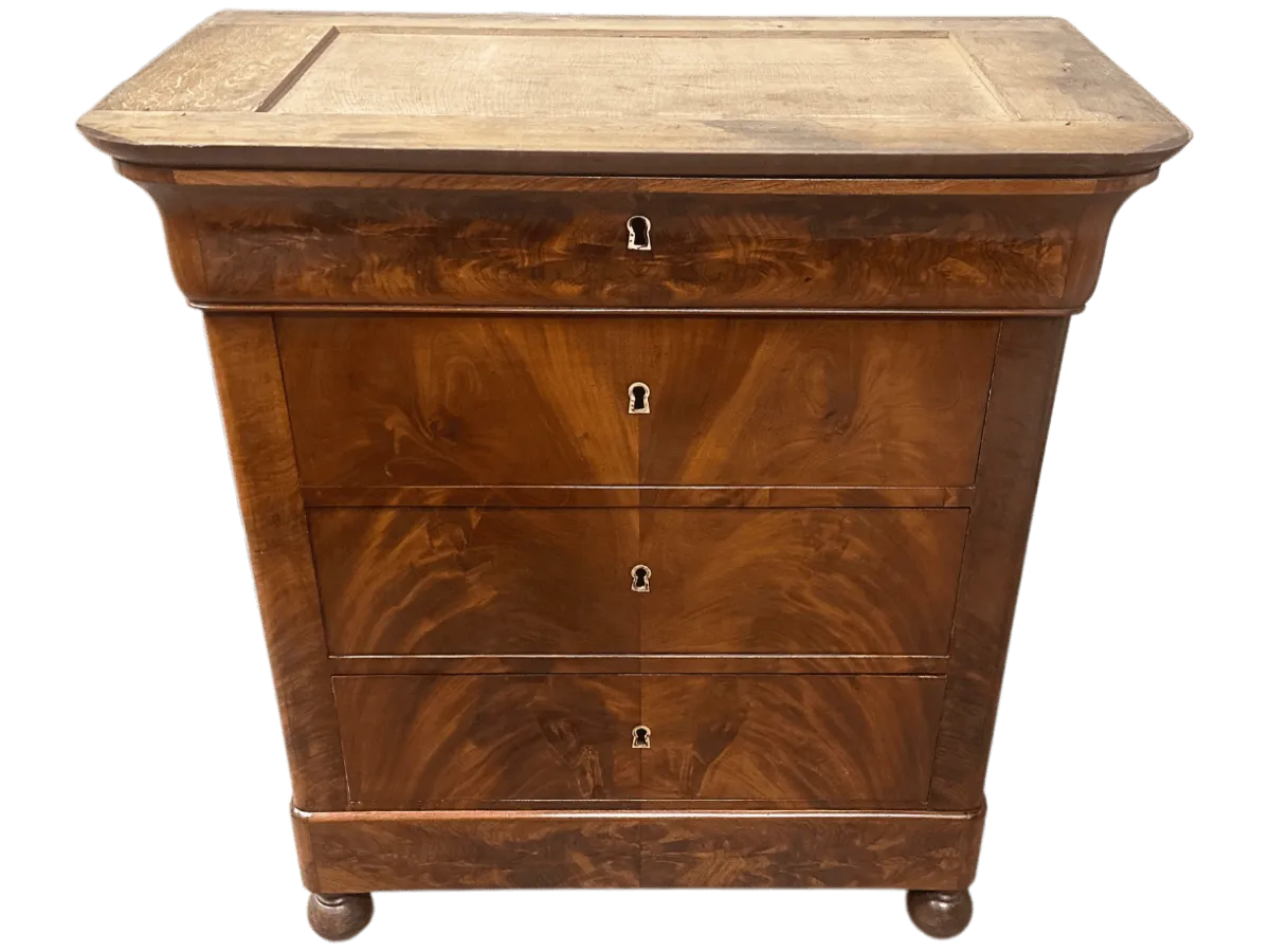 Après restauration. Commode d'époque Charles X Après restauration. Restauration à Paris - Vincennes d'une commode d'époque Charles X
