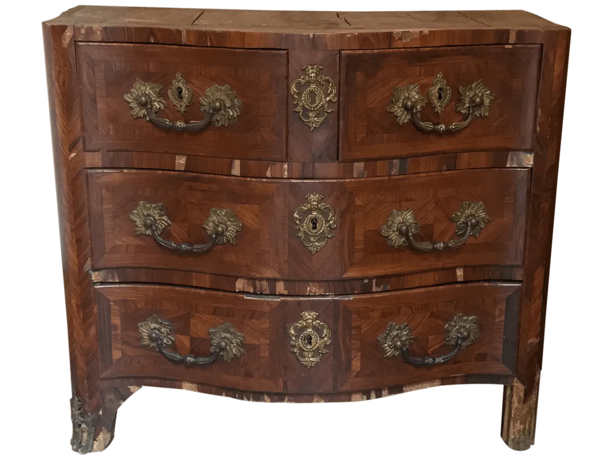 Avant restauration. Commode Louis XIV Avant restauration. Restauration à Paris - Vincennes d'une commode Louis XIV