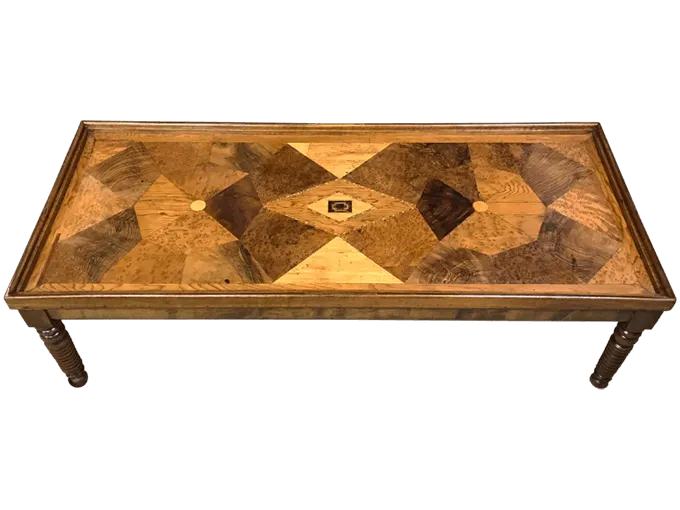 Après restauration. Table basse Après restauration. Restauration à Paris - Vincennes d'une table basse