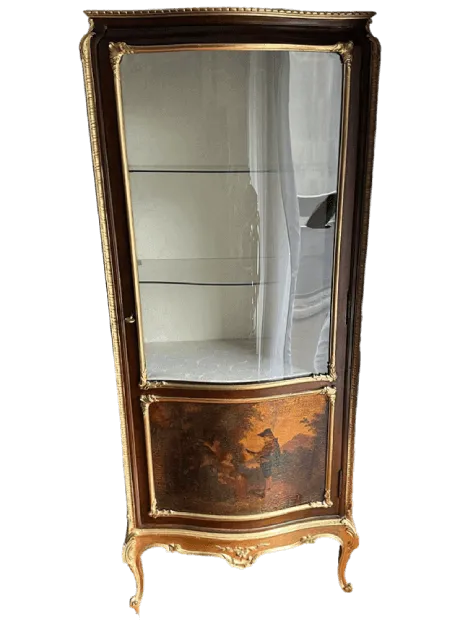 Après restauration. Vitrine de style Louis XV Après restauration. Restauration à Paris - Vincennes d'une vitrine de style Louis XV