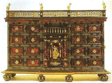 Cabinet Louis XIII Cabinet Louis XIII