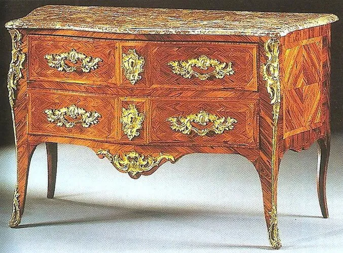 Commode Louis XV Commode Louis XV